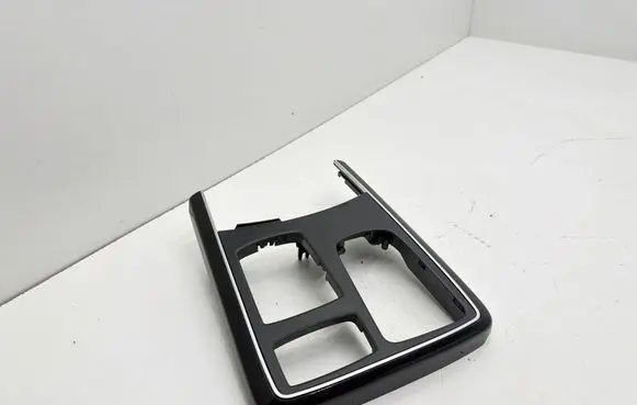 Mercedes-Benz GLE (W166 - C292) Other center console (tunnel) element A1666802517