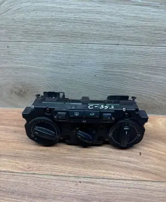 Volkswagen Golf Plus Climate control unit 5M1820045A 984311R 5HB00932701