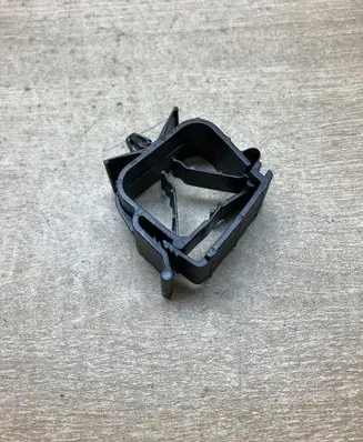Volkswagen Transporter - Caravelle T4 Other engine bay part 7D0971849 CABLEHOLDER
