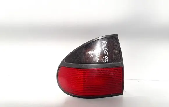 Renault Laguna I Rear/tail lights 7700820052