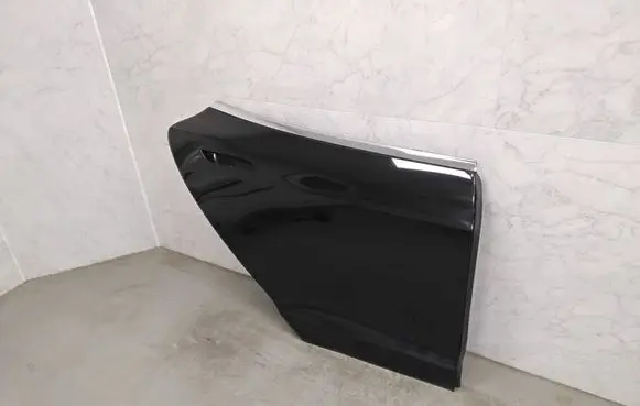 Tesla Model S Rear door 