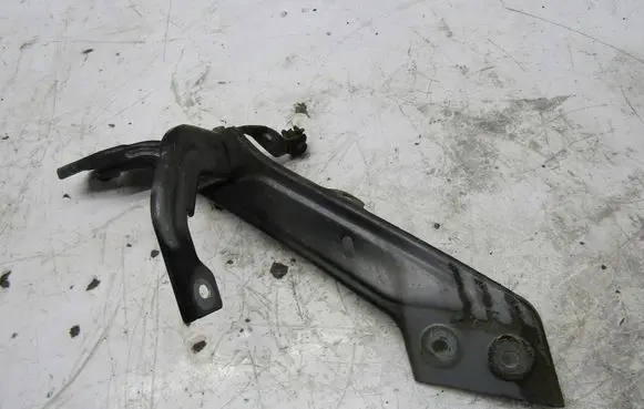 Renault Megane IV Fender mounting bracket 1111