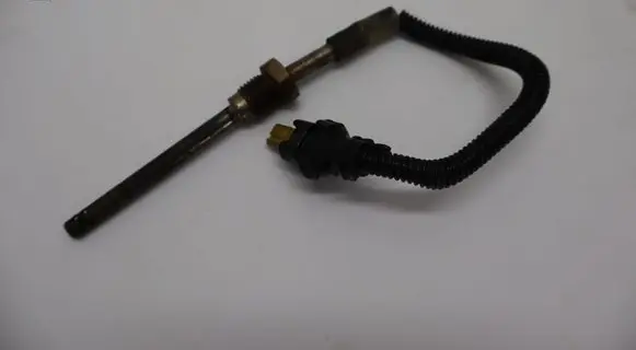 Mercedes-Benz E W212 Exhaust gas temperature sensor A0009056504