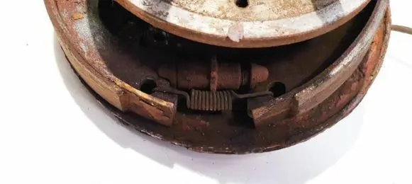 Chevrolet Captiva Handbrake/parking brake pads 