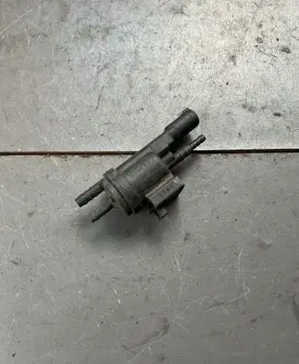 Valve vacuum