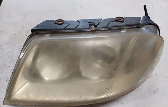 Volkswagen PASSAT B5.5 Headlight/headlamp 3B0941015AP