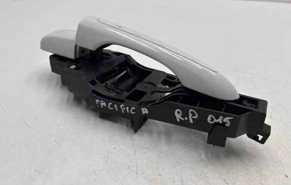 Chrysler Pacifica Front door exterior handle 48682000