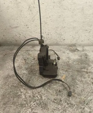 Mercedes-Benz E W211 Front door lock 0Z01J 70849188