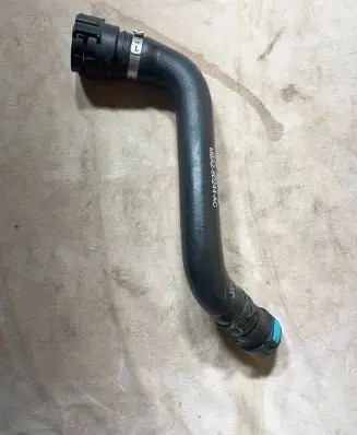 Land Rover Range Rover Velar Coolant pipe/hose M8A28D244AC