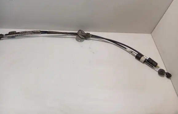 Ford C-MAX I Gear shift cable linkage 