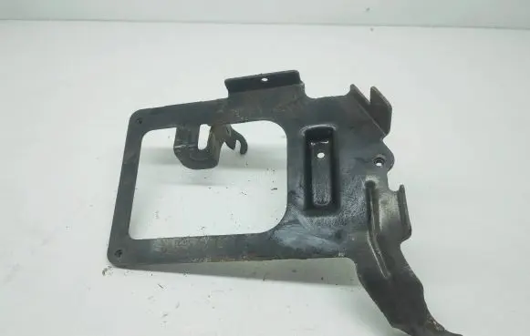 Fiat Freemont Engine control unit holder 68082660AA