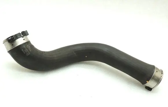 Mercedes-Benz E W212 Intercooler hose/pipe A2045282582