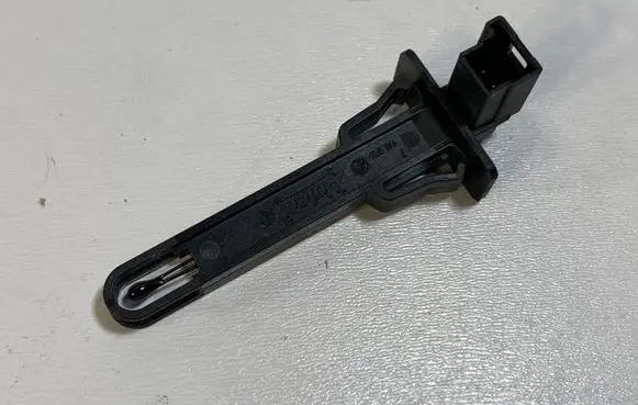 Volkswagen Golf VII Interior temperature sensor 5Q0907543A