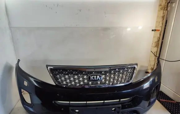KIA Sorento Front bumper