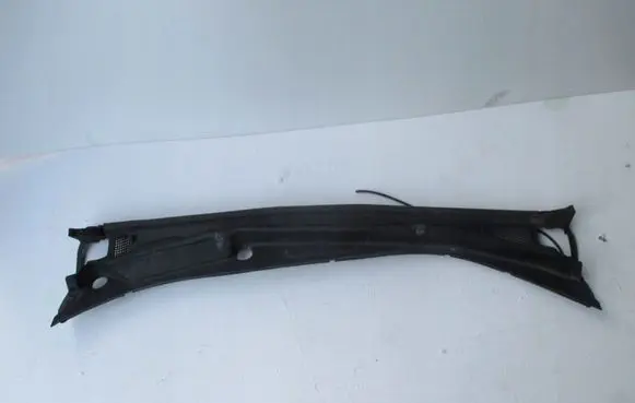 Nissan Z S30 240Z 260Z 280Z Wiper trim 668625SA0A