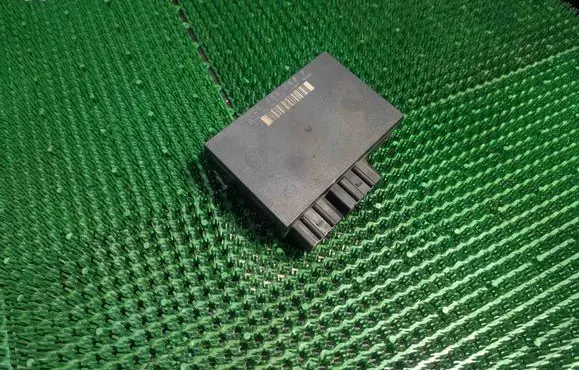 Volkswagen Golf IV Comfort/convenience module 1C0959393F