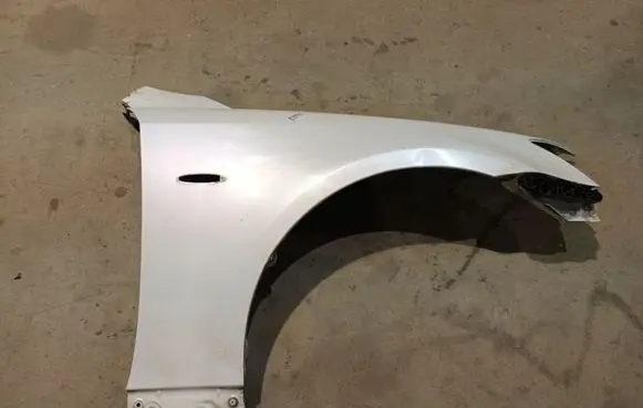 Lexus IS 220D-250-350 Fender