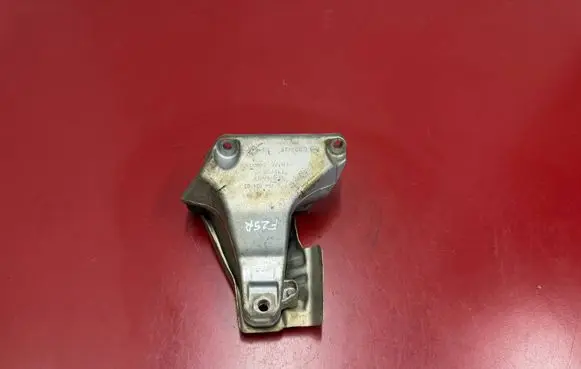 BMW X3 F25 Engine mounting bracket 6784824 22116784824