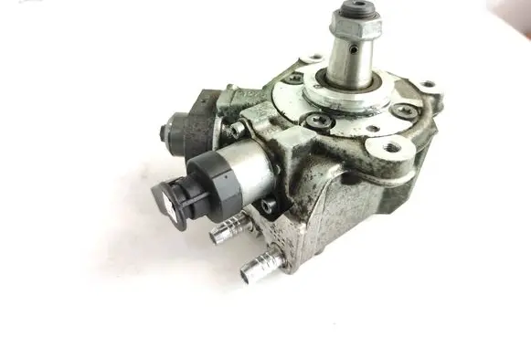 Fuel injection high pressure pump