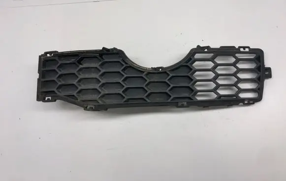 Chevrolet Captiva Front bumper lower grill 96623660