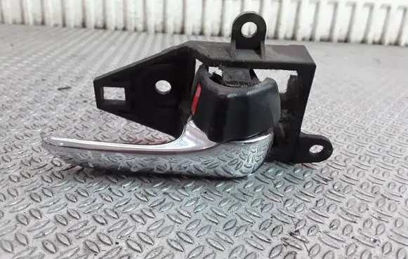 Toyota Avensis Verso Rear door interior handle