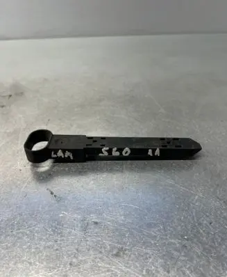 Volvo S60 Headlight/headlamp mounting bracket 89093257