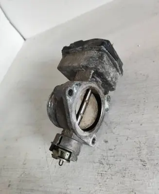 Peugeot 307 Throttle valve 965078738002 322715 408239827001