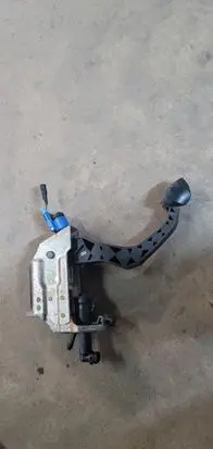 Volkswagen Polo IV 9N3 Clutch pedal 