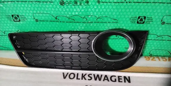 Audi A5 8T 8F Front fog light trim/grill 8T0807681 8T0807681LH