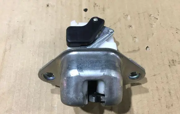 Subaru Outback Tailgate/trunk/boot lock/catch/latch