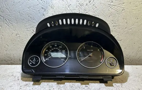 BMW 5 F10 F11 Speedometer (instrument cluster) 1566291 9249347 43859491