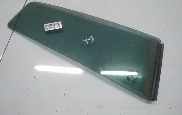 Opel Zafira B Rear vent window glass AS3