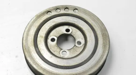 Opel Corsa D Crankshaft pulley 55200498