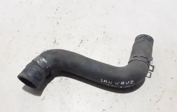 Toyota Land Cruiser (J120) Engine coolant pipe/hose 1657130060