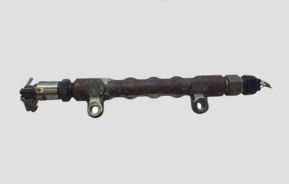 Toyota Corolla Verso AR10 Fuel main line pipe