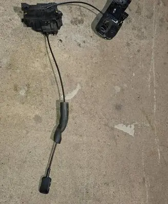 Renault Scenic III - Grand scenic III Front door lock 805020006R