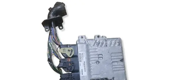 Volvo V40 Engine control unit/module 31355712 S180134103A