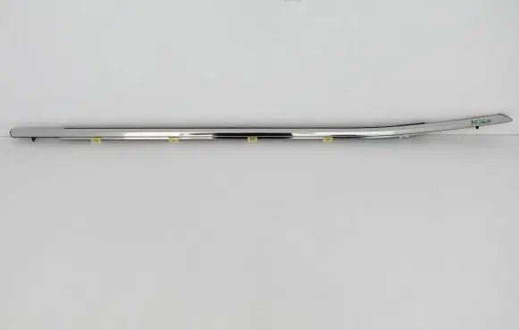 Toyota Highlander XU70 Front door glass trim molding 757100E100