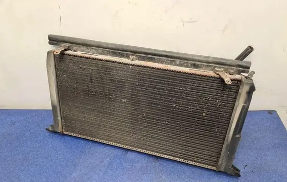 Audi 80 90 S2 B4 Coolant radiator
