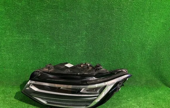 Volkswagen Tiguan Headlight/headlamp 5NB941035C