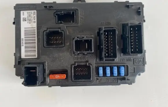 Peugeot 407 Comfort/convenience module BSCA0400