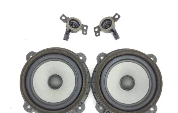 Hyundai Kona I Audio system kit 96330J9000 96311J9000 96310J9000