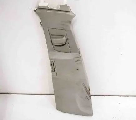 Volvo XC90 (B) pillar trim (bottom) 31651529