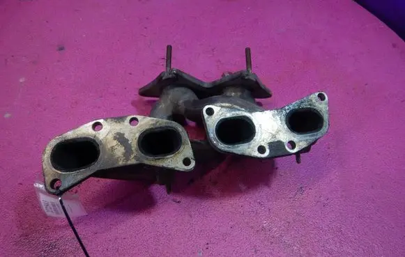Alfa Romeo 147 Exhaust manifold