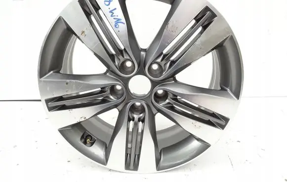 Hyundai Tucson TL R16 alloy rim 