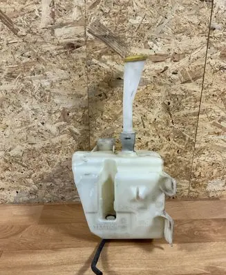 Nissan Primera Windshield washer fluid reservoir/tank E11015027 001187