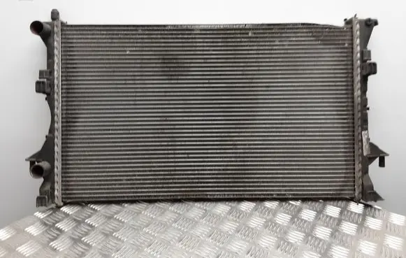 Renault Laguna II Coolant radiator 8200302463A C3467