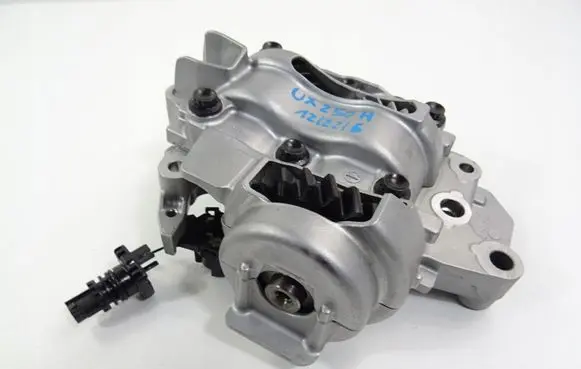 Lexus UX Oil pump 