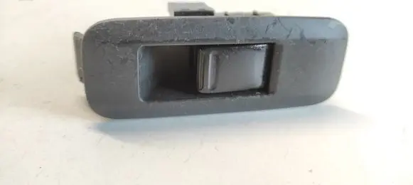 Nissan Primera Electric window control switch 25411AV600 C8DD705N 270105N1