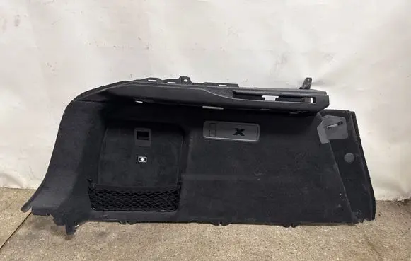 BMW X6 G06 Trunk/boot side trim panel 7470973